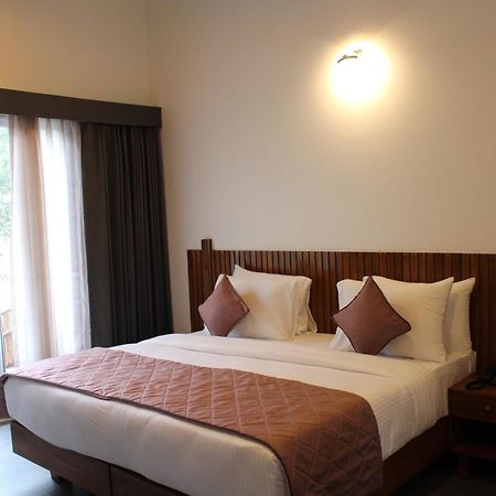 Mango Leaf Lake Resort Malkhed المظهر الخارجي الصورة