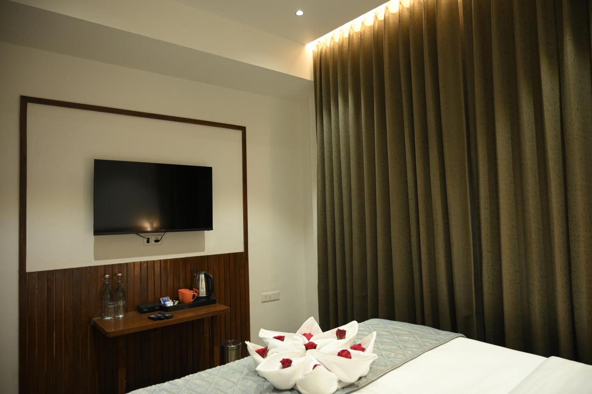 Mango Leaf Lake Resort Malkhed المظهر الخارجي الصورة